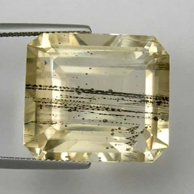 39.49 ct LUSTROUS TANZANIA  100% NATURAL RUTILE SCAPOLITE EMERALD CUT N. 7 - Image 1 of 2