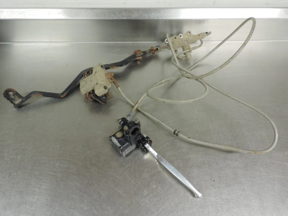 Arctic Cat XC 450 XC450 2011 freno trasero izquierdo cilindro maestro pinza mangueras líneas Foto 1 de 4