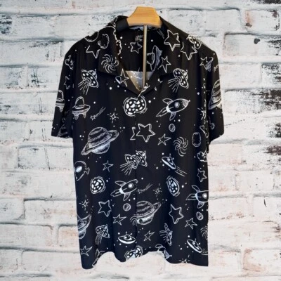 Hottopic Space UFO  Woven Mens Button Up Casual Shirt Size Small Petite NWOT - Image 1 of 3