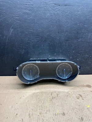 2017 Chrysler Pacifica Speedometer Cluster Gauge OEM M7959 DG - Image 1 of 4
