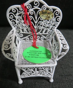 VINTAGE ARTISAN FLAIR MINIATURE WHITE IRON WIRE ARMCHAIR 1993 NIB - Picture 1 of 2