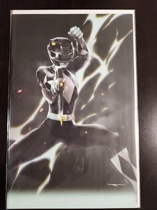 Mighty Morphin Power Rangers #107 Black Ranger Ivan Tao variante virgen 2022 casi nuevo - Imagen 1 de 1