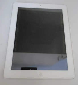 Apple iPad 2 16GB Model A1395 Silver,Ipod Nano 8gb & Genuine Apple charging lead - Picture 1 of 14