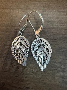 Sterling Silver 925 Diamond Cut Engraved Leaf Earrings Lever Back - Picture 1 of 2