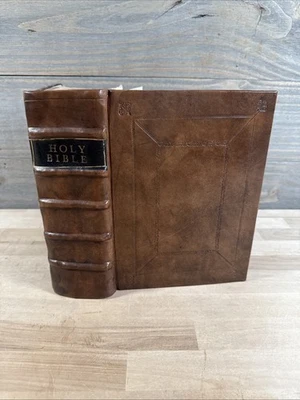 1661 HOLY BIBLE christopher barker RARE leather LONDON antique APOCRYPHA old - Image 1 of 4