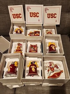 9 USC Trojans Danbury Mint Christmas Ornaments 2005 Bell 2006 Train 2011 Car - Bild 1 von 9