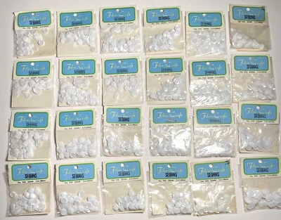 Lote De 24 Paquetes De Lentejuelas De Colección Blanco 10mm Fibra-Artesanía 959 Artesanía Nuevo De Lote Antiguo Foto 1 de 4