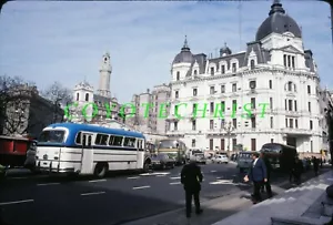 Original Extensión CALLE OCUPADA en BUENOS AIRES Argentina AUTOBUSES COCHES AYUNTAMIENTO 1977 A - Imagen 1 de 1