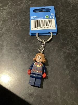 LEGO SUPERHEROES CAPTAIN MARVEL MINIFIGURE KEYRING KEYCHAIN 854064 - Image 1 of 2