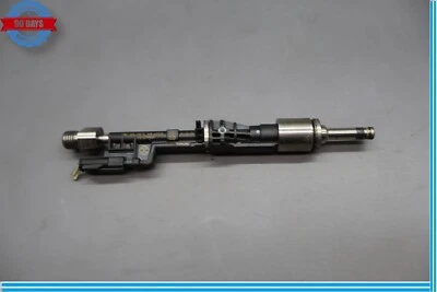 Inyector de combustible motor BMW 535i xDrive 11-16 0261500109 OEM Foto 1 de 4