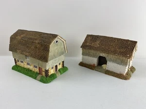 Lote de 2 - Roman Inc 1995 pequeños graneros de pueblo - cuna de troncos y albañilería - figuras - Imagen 1 de 6