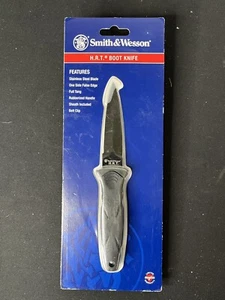 Smith & Wesson HRT Boot Fixed Knife 3.4" SS Blade with Rubber Handle and Sheath - Picture 1 of 4