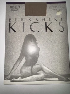 VINTAGE BERKSHIRE KICKS THIGH HI HIGHS NO BIND TOP SANDALFOOT SIZE CD BEIGE NEW - Picture 1 of 1