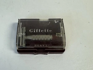 Vintage 1957 Gillette Red Tip Super Speed DE Safety Razor C4 w/ Case - Picture 1 of 15