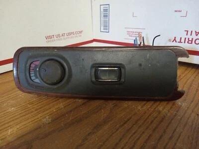1997 1998 1999 CADILLAC DEVILLE FRONT PASSENGER WINDOW SWITCH (P8852) - Image 1 of 4