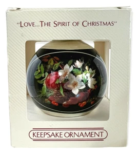 Hallmark Keepsake Ornament Glass Ball Love The Spirit Of Christmas Flower 1984 - Picture 1 of 11