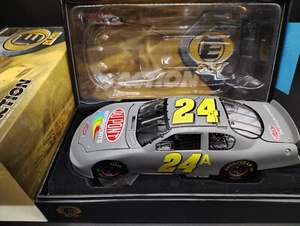 2005 Jeff Gordon #24 DuPont Test Car 1:24 RCCA Elite Chevrolet Monte Carlo - Picture 1 of 20