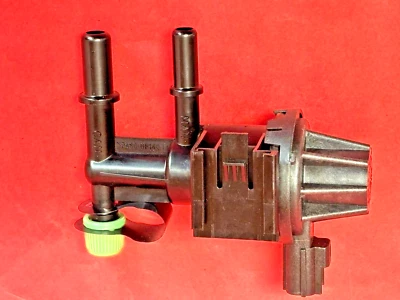 Vapor Canister Purge Solenoid CP001 for Ford Five Hundred Freestyle 2006 2005 - Image 1 of 4