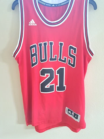 #21 Jimmy Butler NBA Chicago Bulls Adidas Jersey Men's M Swingman rare Cover