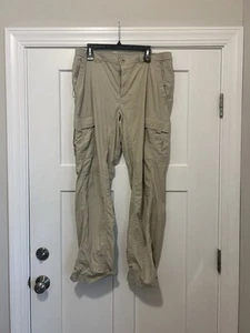 Columbia Insect Blocker Men’s Size Large 32L Flat Front Cargo Pants Beige Tan - Picture 1 of 7