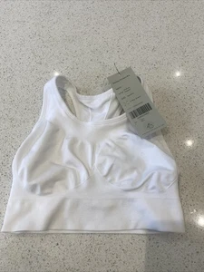 Sweaty Betty Seamless Stamina Workout Bra White Size Small NWT - Picture 1 of 3