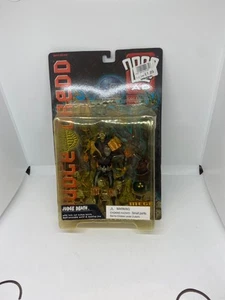 JUDGE DREDD 2000AD COLLECTORS SERIES JUDGE DEATH MEGA ACTION REACTION FIGURE . - Picture 1 of 4