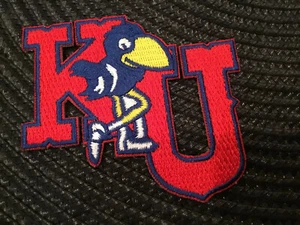 "PARCHE DE HIERRO VINTAGE KU KANSAS JAYHAWKS 3"" X 2,5""" - Imagen 1 de 3