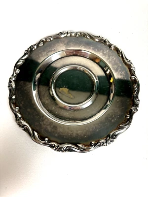 International Silver Co. Piattino placcato argento, diametro 6,75" - Immagine 1 di 4