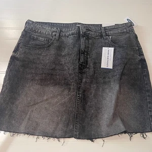 Old Navy Black Denim Skirt Womens 16 High-Rise Raw Hem Secret Slim Pockets T1 - Picture 1 of 7