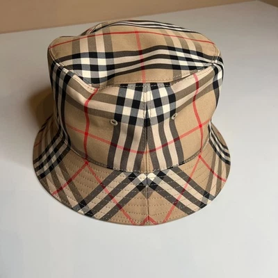 AUTHENTIC Burberry Bucket Hat XL – Classic Nova Check, Made in Italy Beige Black - Image 1 of 4
