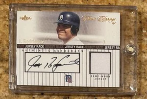 2004 Fleer Classic Clippings #IR Ivan Rodriguez Jersey Rack Bronze AUTO #/149 - Picture 1 of 2