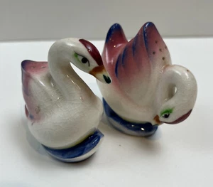 Vintage Japan Swan Salt and Pepper Shakers - Picture 1 of 7