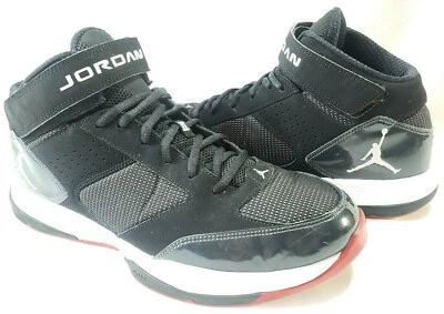 NIKE Air Jordan BCT Mid 2 'Bred' Talla 11.5 Negro/Blanco/Antracita/Rojo Gimnasio Foto 1 de 4