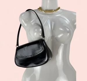Vtg 90s Y2K Guess Black Patent Leather Shoulder Bag Braided Flap Baguette Purse - Picture 1 of 9