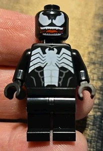 Lego Marvel Venom Minifigure - Picture 1 of 4