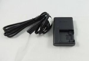 Sony 1-480-352-22 Battery Charger for D, T, R, E Series (BC-CSD) - Picture 1 of 2