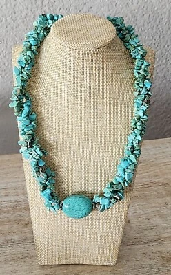 Collar colgante turquesa imitación pieza llamativa broche tono plata  Foto 1 de 4