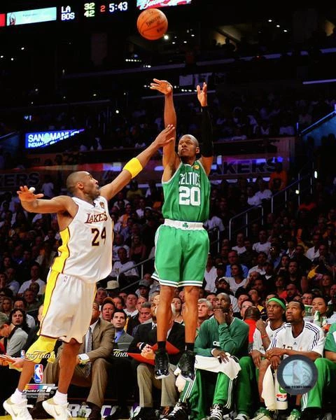 FOTO 8X10 RAY ALLEN KOBE BRYANT BOSTON CELTICS LA LAKERS "IMAGEN IMPRESIONANTE" RARA Foto 1 de 1