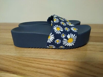 Sandalias Kensie "Piscina" para mujer talla 10M azul marino con flores nuevas (RT003K) Foto 1 de 4