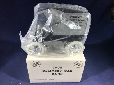 D1-84 ERTL 1:25 SCALE DIE CAST BANK - 1905 DELIVERY CAR - NIB -PREMIUM INCENTIVE - Image 1 of 4