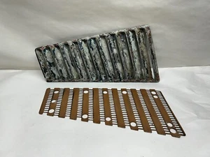1967-1968 Ford Mustang Fastback Rear Quarter Louver Passenger With Diffuser - Bild 1 von 11