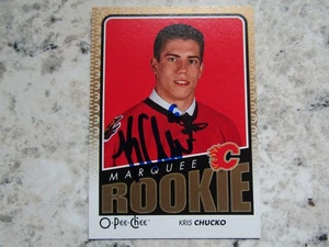 Calgary Flames Kris Chucko Firmado Autografiado 2009-10 O-Pee-Chee Novato Como Nuevo - Imagen 1 de 1