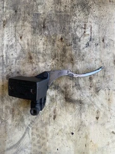 04-13 Suzuki GS500F E, GS500 - Brake Master Cylinder, Brake Lever - Picture 1 of 2