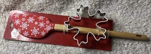NEW! HOLIDAY TIME SPATULA WITH COOKIE CUTTER snowflake Red - Afbeelding 1 van 3