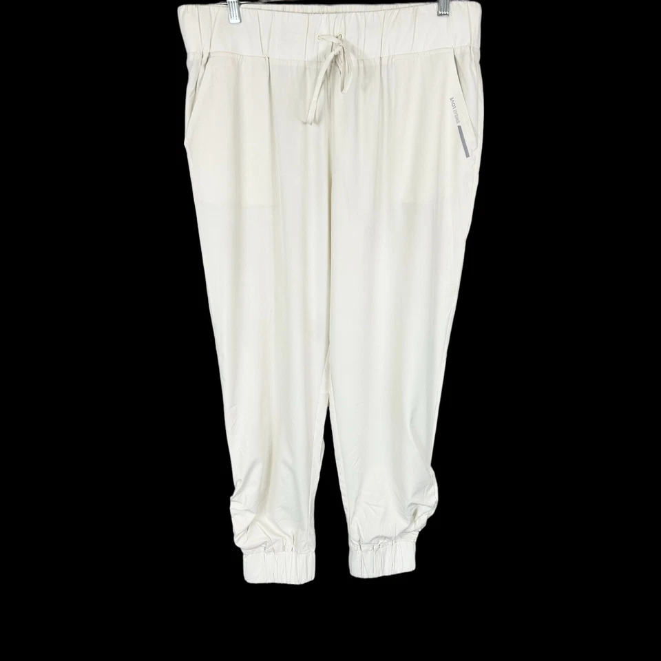 Pantalones de chándal MIND BODY LOVE de Peace Love World regulares impecables talla grande Foto 1 de 2