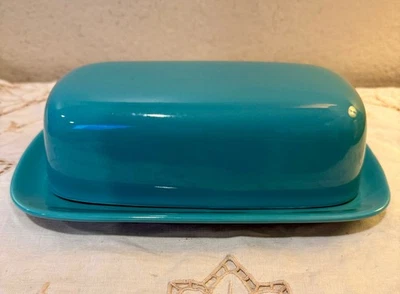 Винтажная бирюзово-голубая керамическая тарелка с маслом и подложка - Изображение 1 из 4