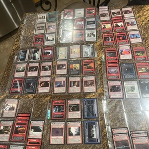 Carte collezionabili Star Wars 1996 CCG in raccoglitore carte bordo nero mai giocate lotto I - Foto 1 di 24