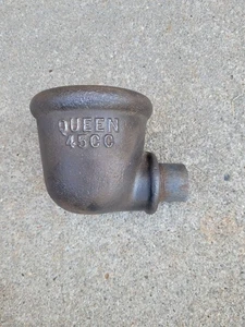 Vintage Gusseisen QUEEN 45 CC Umlenkbecher, Brunnenpumpe/Bauernhofbergung, Deko - Bild 1 von 8