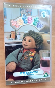 TOTS TV - AT THE DENTIST AND OTHER STORIES Kids tv series UK PAL VHS VIDEO - Imagen 1 de 4