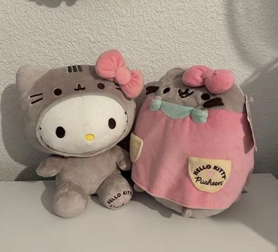 GUND Hello Kitty X Pusheen Gato Disfraz Peluche Gris Rosa Conjunto de DOS Foto 1 de 3
